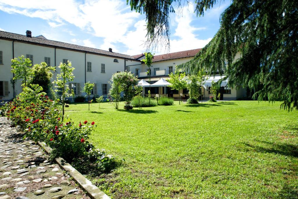 Готель Il Convento Trino Екстер'єр фото